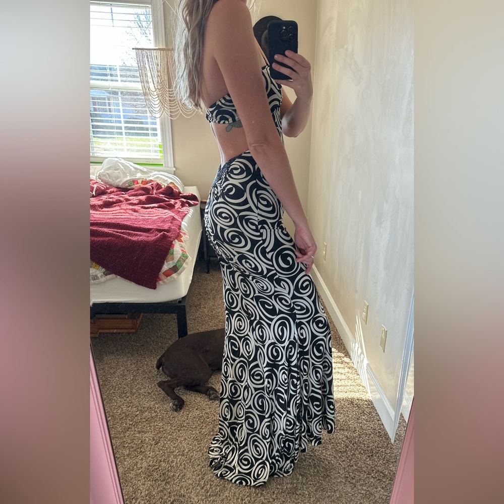 Event dress, size 2 (very stretchy fits size 4 also) beautiful beaded detail